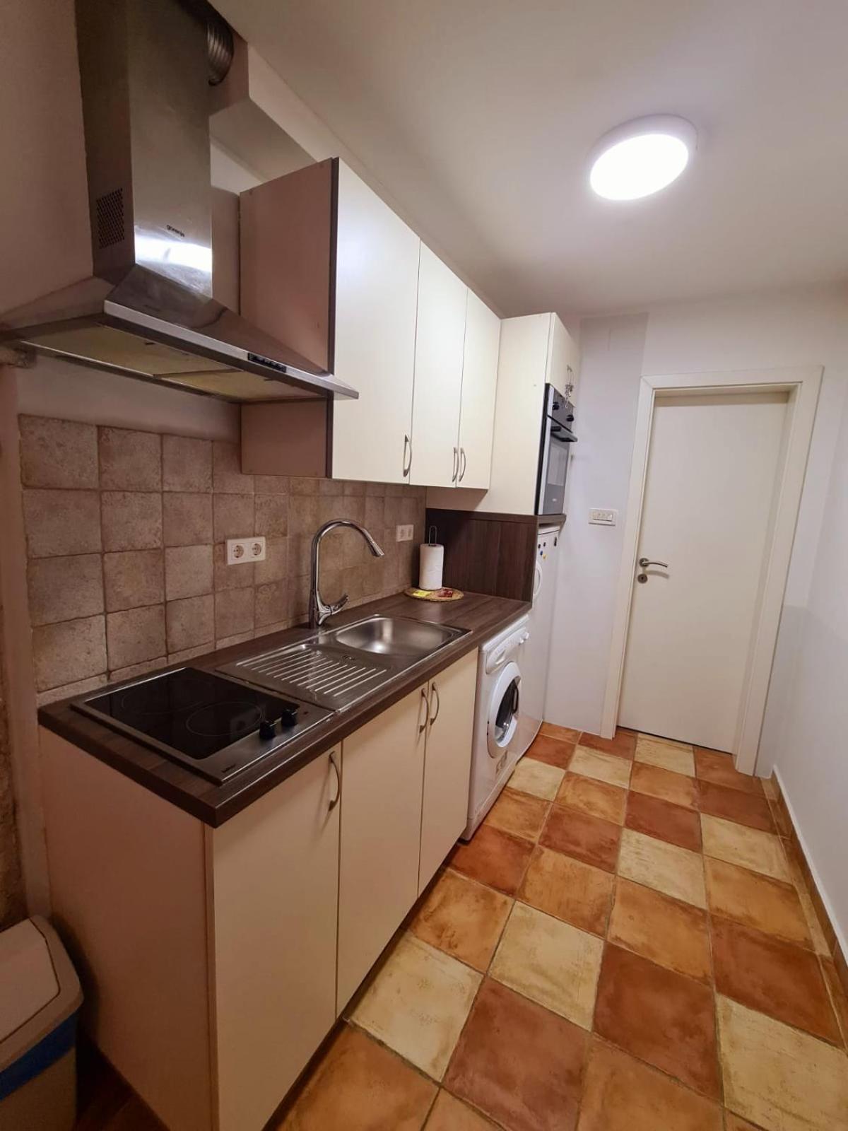 Max's Downtown Oasis Apartamento *